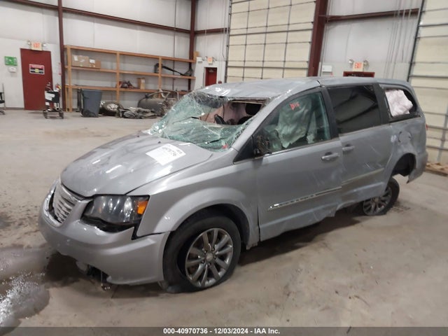 2C4RC1HG3FR563290 Chrysler Town & Country S