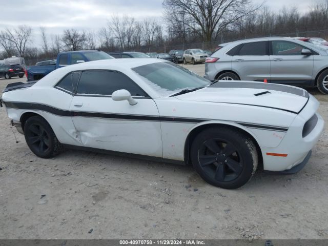 2C3CDZAG8FH798113 Dodge Challenger Sxt