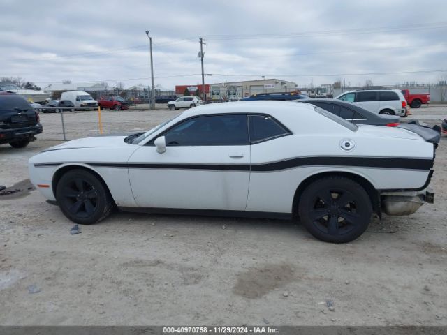2C3CDZAG8FH798113 Dodge Challenger Sxt