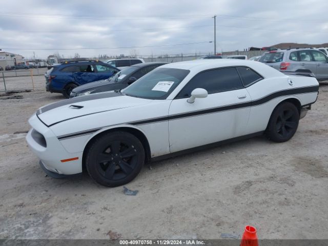 2C3CDZAG8FH798113 Dodge Challenger Sxt
