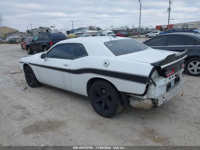 2C3CDZAG8FH798113 Dodge Challenger Sxt