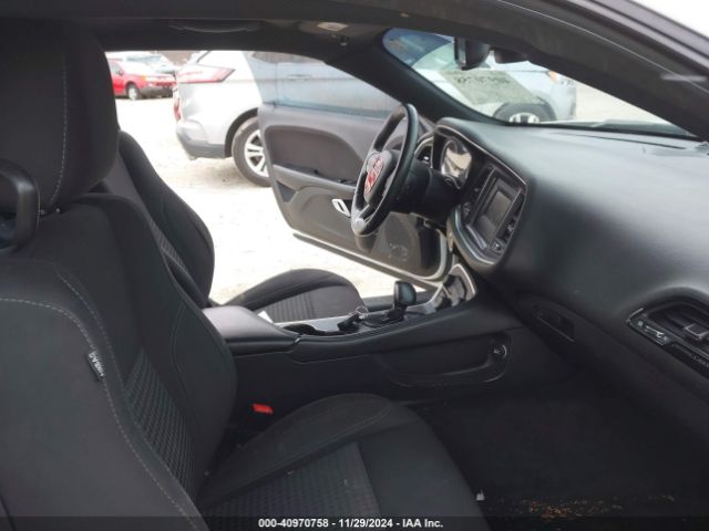 2C3CDZAG8FH798113 Dodge Challenger Sxt