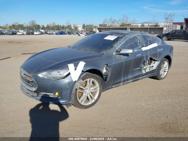 2013 TESLA MODEL S 5YJSA1CG9DFP09733 Photo 1