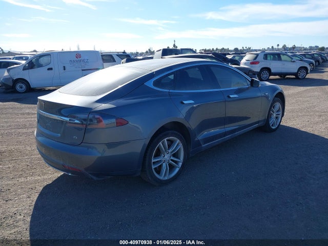 2013 TESLA MODEL S 5YJSA1CG9DFP09733 Photo 3