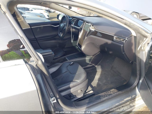 2013 TESLA MODEL S 5YJSA1CG9DFP09733 Photo 4