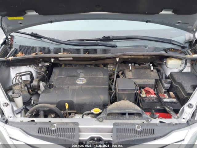 5TDYK3DC7FS578640 Toyota Sienna Xle/limited