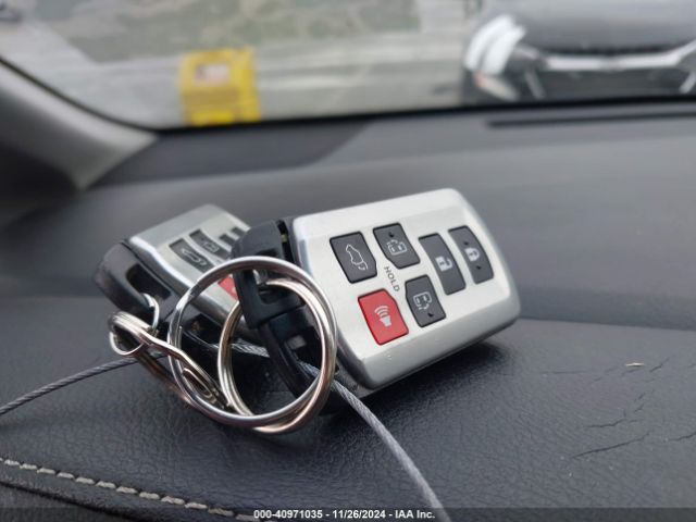5TDYK3DC7FS578640 Toyota Sienna Xle/limited