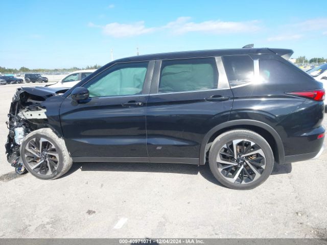 JA4J3UA88NZ037401 Mitsubishi Outlander Se 2.5 2wd