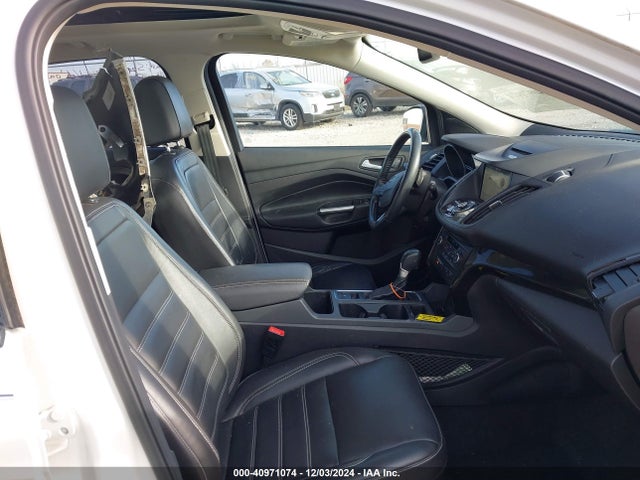 Ford Escape Titanium 2017 1FMCU9JD8HUE32388 Image 5