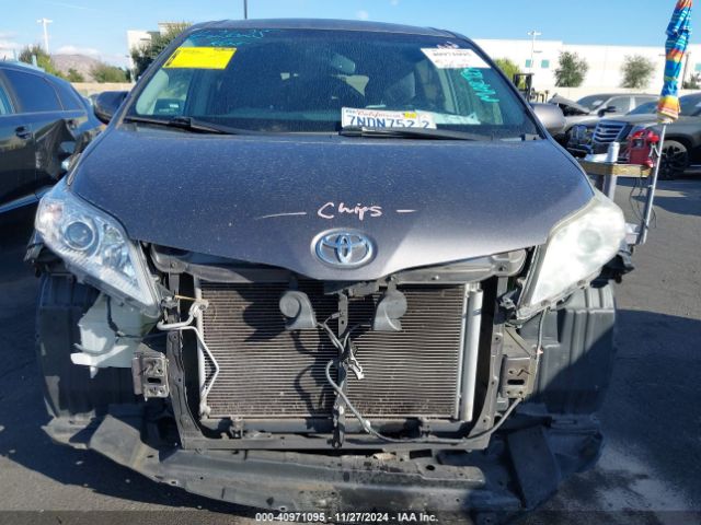 5TDKK3DC9FS568844 Toyota Sienna Le 8 Passenger