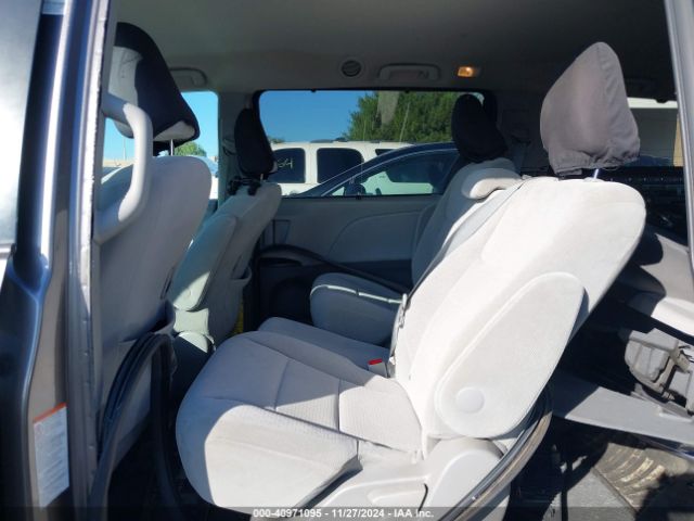 5TDKK3DC9FS568844 Toyota Sienna Le 8 Passenger