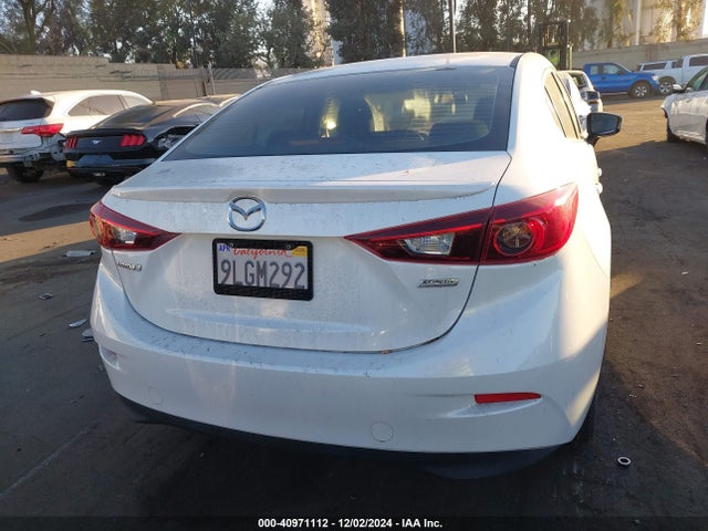 Mazda Mazda3 I Touring 2014 JM1BM1V70E1150197 Image 16