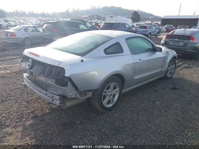 Ford Mustang V6 2014 1ZVBP8AM4E5211777 Image 4