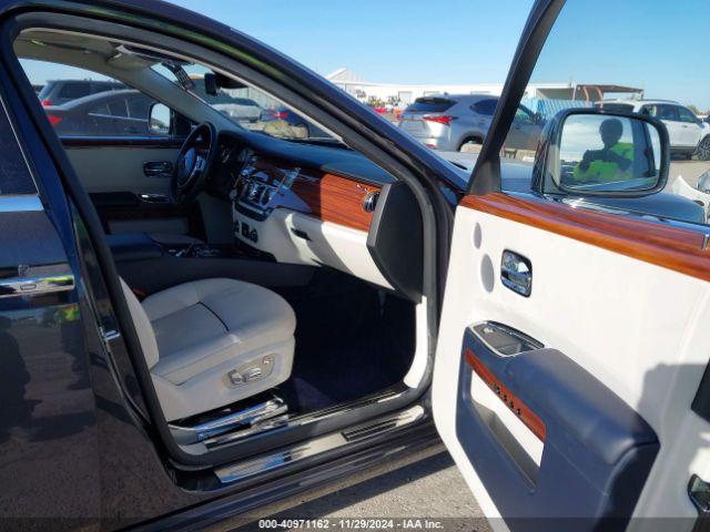 2011 ROLLS-ROYCE GHOST SCA664S5XBUX49688 Photo 4