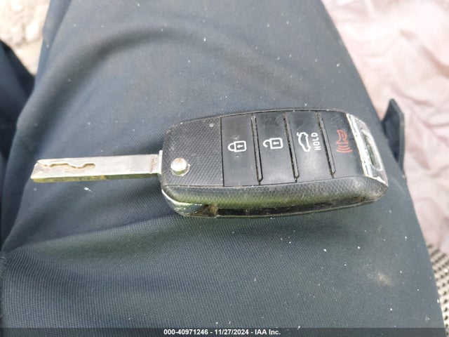 5XXGT4L39KG363952 KIA Optima Lx