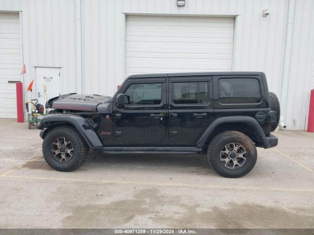 1C4HJXFG2JW110933 Jeep Wrangler Unlimited Rubicon 4x4