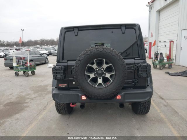 1C4HJXFG2JW110933 Jeep Wrangler Unlimited Rubicon 4x4