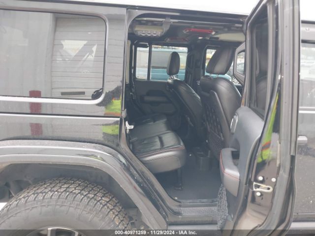 1C4HJXFG2JW110933 Jeep Wrangler Unlimited Rubicon 4x4