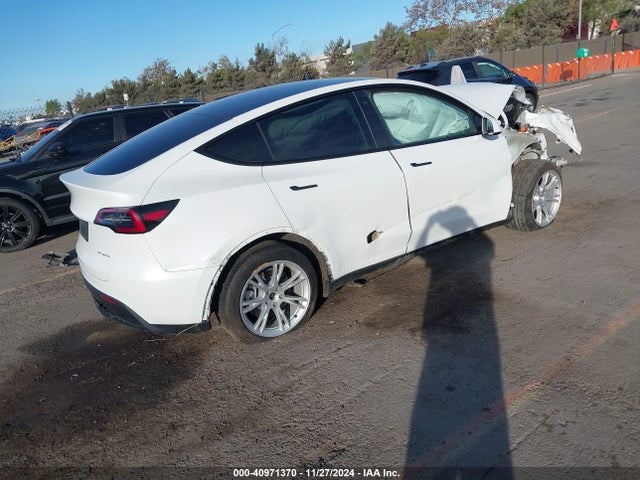 2022 TESLA MODEL Y 7SAYGDEE5NF362492 Photo 3