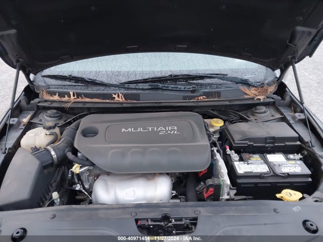 Chrysler 200 S 2015 1C3CCCBB3FN629689 Image 10