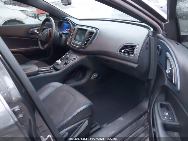 Chrysler 200 S 2015 1C3CCCBB3FN629689 Image 5