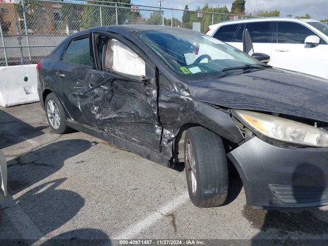 Ford FOCUS SE 2016 1FADP3F21GL331790 Image 6