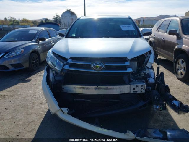 Toyota Highlander Limited Platinum 2017 5TDDZRFH9HS369988 Image 12