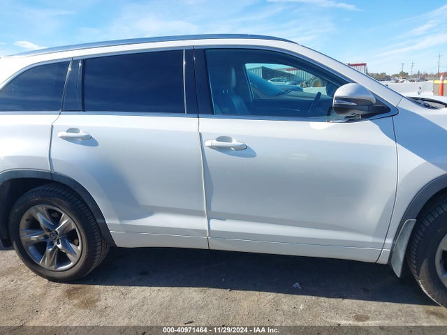 Toyota Highlander Limited Platinum 2017 5TDDZRFH9HS369988 Image 13