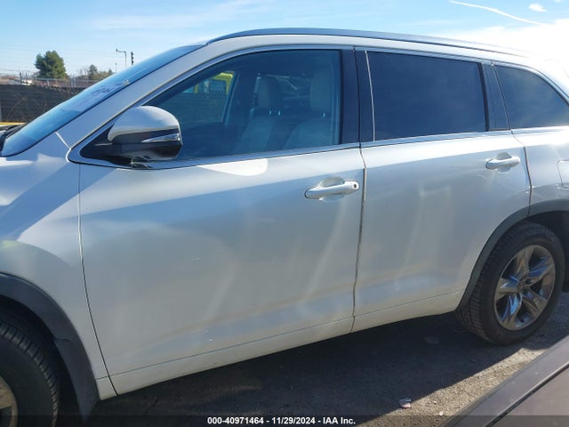 Toyota Highlander Limited Platinum 2017 5TDDZRFH9HS369988 Image 14