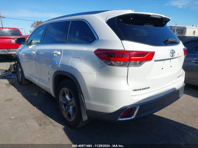 Toyota Highlander Limited Platinum 2017 5TDDZRFH9HS369988 Image 3
