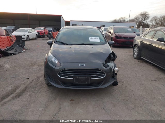 Ford FIESTA SE 2018 3FADP4EJ3JM132387 Image 12