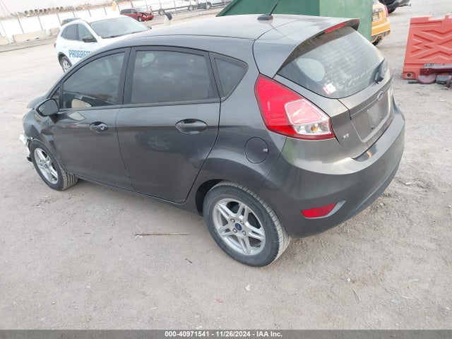 Ford FIESTA SE 2018 3FADP4EJ3JM132387 Image 3