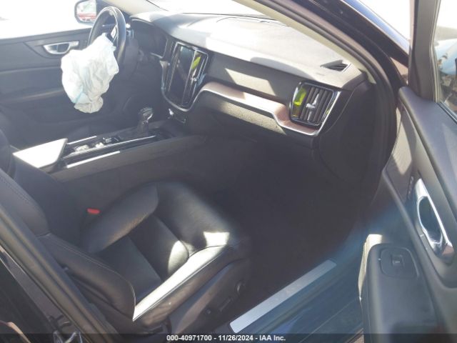 7JRA22TK8LG066221 Volvo S60 T6 Momentum