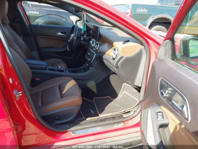 WDCTG4EB7JJ483356 Mercedes-Benz GLA 250