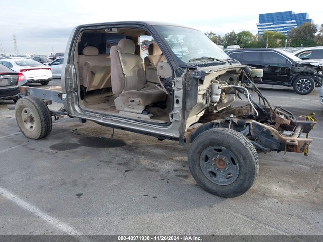 2001 Gmc Sierra 2500hd Sle მანქანა იყიდება აუქციონზე, vin: 1GTHC29U61E148640, აუქციონის ნომერი: 40971938