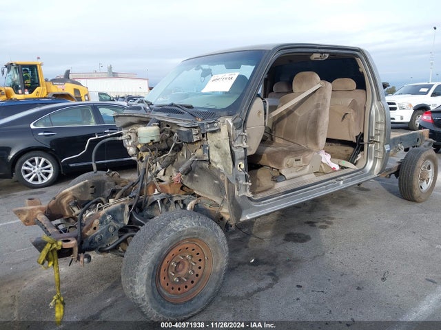 2001 Gmc Sierra 2500hd Sle მანქანა იყიდება აუქციონზე, vin: 1GTHC29U61E148640, აუქციონის ნომერი: 40971938
