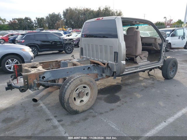 2001 Gmc Sierra 2500hd Sle მანქანა იყიდება აუქციონზე, vin: 1GTHC29U61E148640, აუქციონის ნომერი: 40971938