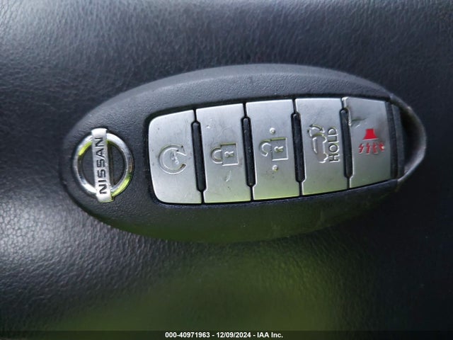 5N1AZ2MH9HN202464 Nissan 2017