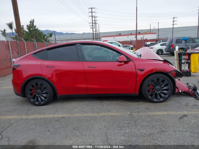 7SAYGDEF5PF787822 Tesla Model Y Performance Dual Motor All-wheel Drive