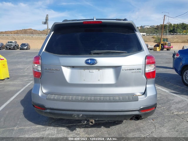 Subaru Forester 2.5i Limited 2016 JF2SJARC5GH526369 Image 16