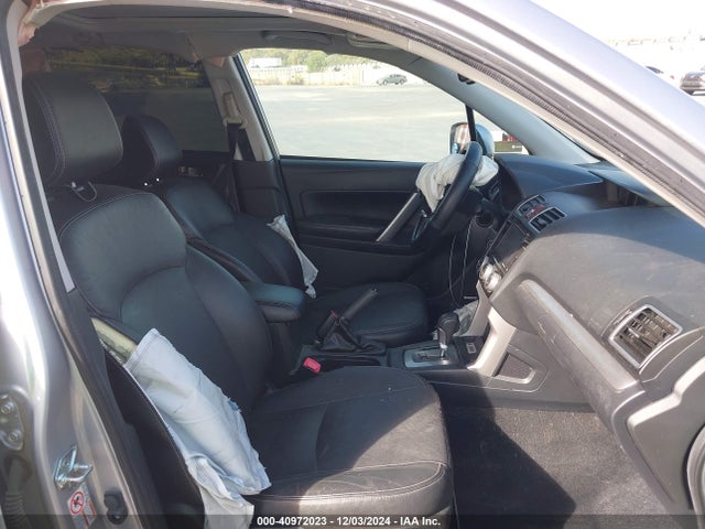 Subaru Forester 2.5i Limited 2016 JF2SJARC5GH526369 Image 5