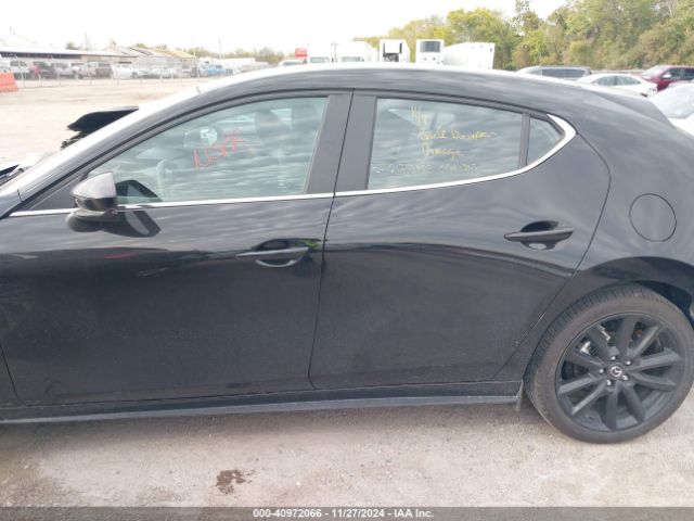 JM1BPAKM8S1754013 Mazda Mazda3 2.5 S Select Sport