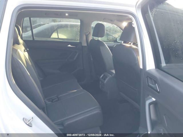 3VV2B7AXXJM121562 Volkswagen Tiguan 2.0t Se/2.0t Sel
