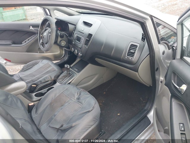 KNAFK4A67F5430955 KIA FORTE LX