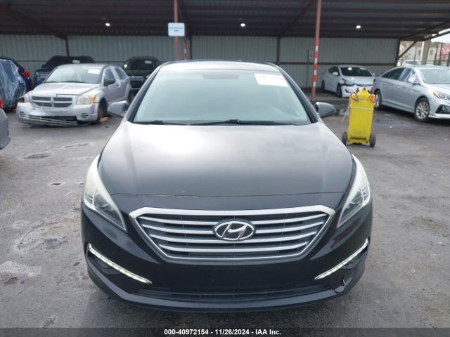 Hyundai SONATA SE 2017 5NPE24AF4HH539049 Image 12