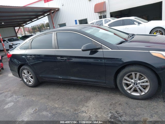 Hyundai SONATA SE 2017 5NPE24AF4HH539049 Image 13