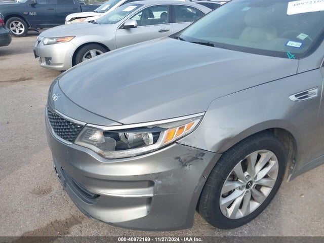 KIA OPTIMA EX 2018 5XXGU4L38JG186578 Image 6