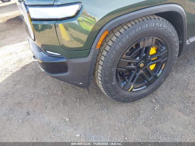 7PDSGABA8PN019739 Rivian R1s Adventure