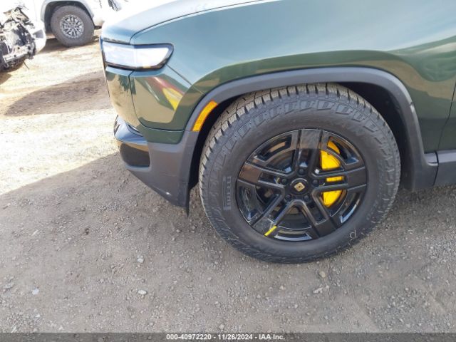 7PDSGABA8PN019739 Rivian R1s Adventure