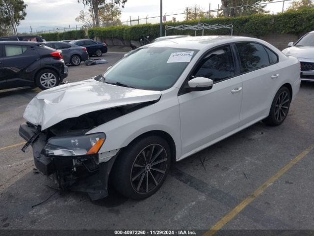 1VWAP7A33EC024698 Volkswagen Passat 2.5l S